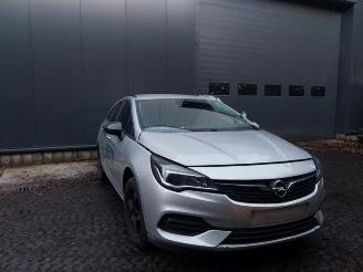 demontáž osobní automobily Opel Astra Astra K, Hatchback 5-drs, 2015 / 2022 1.5 CDTi 105 12V 2021/8