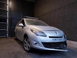 demontáž osobní automobily Renault Scenic Scenic III (JZ), MPV, 2009 / 2016 1.4 16V TCe 130 2010/1