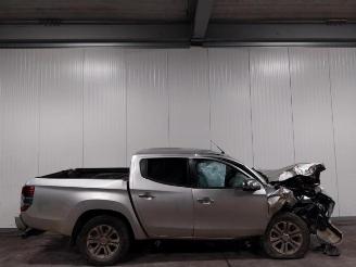 Mitsubishi L-200 L-200, Pick-up, 2014 2.2 DI-D 4WD picture 3