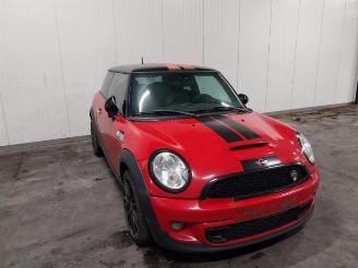 Salvage car Mini Cooper Mini (R56), Hatchback, 2006 / 2013 2.0 Cooper SD 16V 2012/6