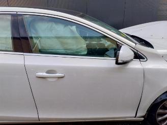 Volvo V-40 V40 (MV), Hatchback 5-drs, 2012 / 2019 1.6 D2 picture 15