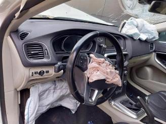 Volvo V-40 V40 (MV), Hatchback 5-drs, 2012 / 2019 1.6 D2 picture 19