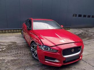 demontáž osobní automobily Jaguar XE XE, Sedan, 2015 2.0d 180 16V 2015/7