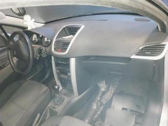 Peugeot 207 207 SW (WE/WU), Combi, 2007 / 2013 1.4 16V Vti picture 17