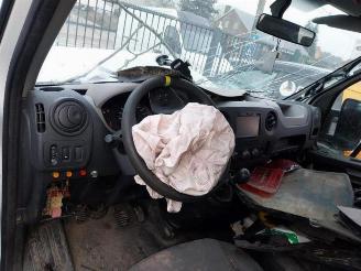 Renault Master Master IV (EV/HV/UV/VA/VB/VD/VF/VG/VJ), Chassis-Cabine, 2010 2.3 dCi 170 16V picture 9