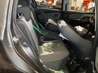 Toyota Yaris Yaris III (P13), Hatchback, 2010 / 2020 1.5 16V Dual VVT-iE picture 12