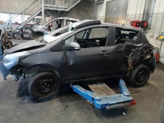 Toyota Yaris Yaris III (P13), Hatchback, 2010 / 2020 1.5 16V Dual VVT-iE picture 3