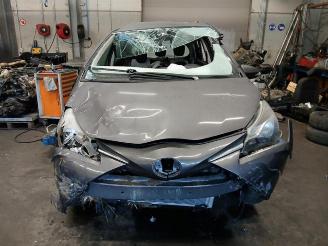 Toyota Yaris Yaris III (P13), Hatchback, 2010 / 2020 1.5 16V Dual VVT-iE picture 2