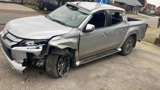 Mitsubishi L-200 L-200, Pick-up, 2014 2.2 DI-D 4WD picture 3