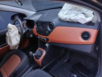 Hyundai I-10 i10 (B5), Hatchback, 2013 / 2019 1.0 12V picture 17