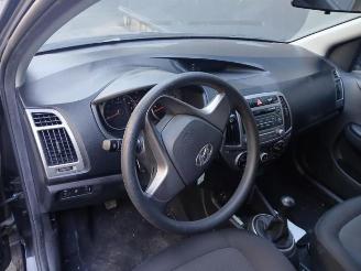 Hyundai I-20 i20, Hatchback, 2008 / 2015 1.2i 16V picture 12