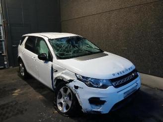Salvage car Land Rover Discovery Sport Discovery Sport (LC), Terreinwagen, 2014 2.0 eD4 150 16V 2016/3
