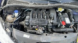 Peugeot 208  picture 19