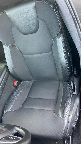 Volvo V-60  picture 15