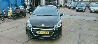 Voiture accidenté Peugeot 208  2016/5