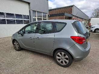 Opel Meriva meriva schadevrij 1.4turbo 151dkm picture 4