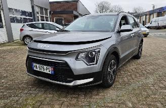 Voiture accidenté Kia Niro NIRO 1600 hybride Dynamic plus 33000km airbag ok rijdend 2024/8