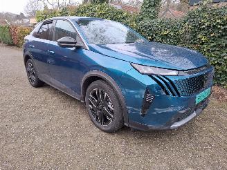 Unfallwagen Peugeot 3008 NEW 3008 Hybride 2025 NL kenteken rijdend 16000km 2025/6
