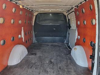 Mercedes Vito 114 CDI Aut. Lang Airco picture 11