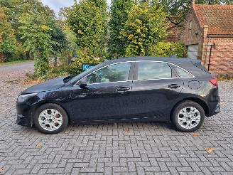 Kia Ceed 1.0 TGDI Aut. Navi Camera picture 2