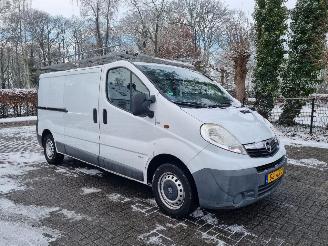 dommages fourgonnettes/vécules utilitaires Opel Vivaro 2.0 CDTI L2 Airco 2008/1