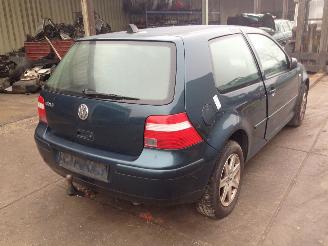 Volkswagen Golf  picture 4
