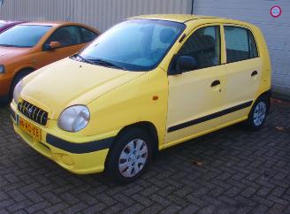 damaged passenger cars Hyundai Atos  2001/3