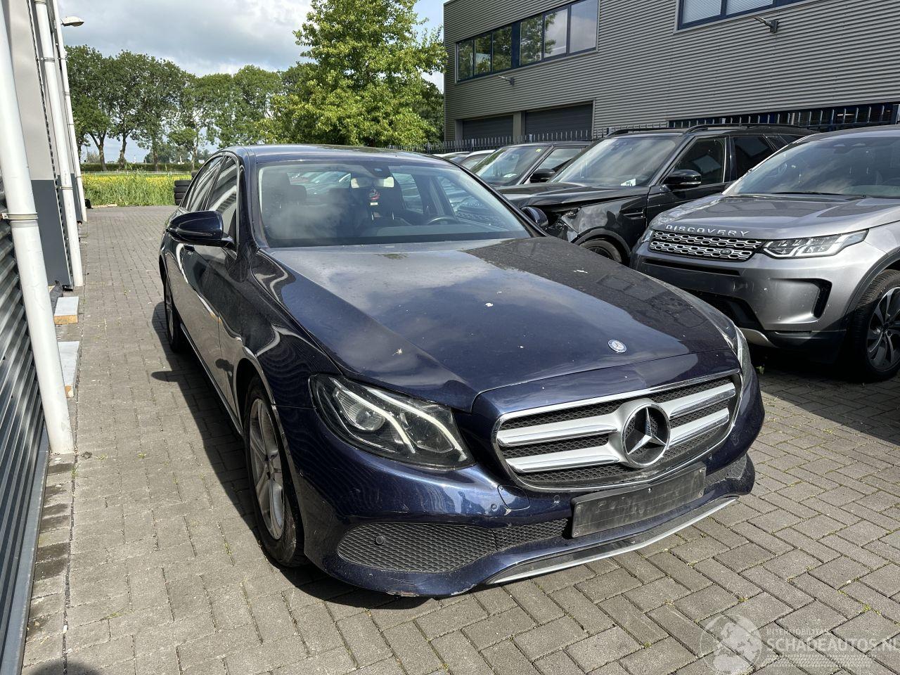 Mercedes E-klasse NAVI / BURMESTER / LEDER / CAMERA / LED / VOL!