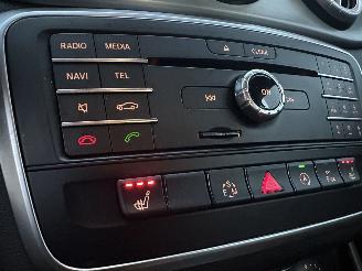 Mercedes Cla-klasse AMG CLA180 / NAVI / LED / ALCANTARA / PDC / MFS picture 11