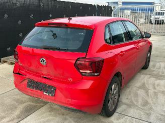 Volkswagen Polo DSG AUTOMAAT / DRIVEABLE DAMAGE / LED / STOELVERWARMING picture 5