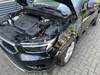 Volvo XC40 1.5 T3 R-Design NAVI/LED/CAMERA/FULL ASSIST/LEDER/VOL OPTIES! picture 9