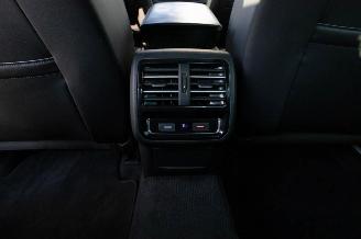 Volkswagen Passat 1.4 TSI ACT 3X R-LINE PANO/LEDER/LED/NAVI/CLIMA SCHADEVRIJ/DAMAGEDFREE picture 20