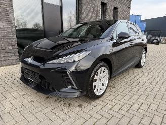 MG MG4 Long Range 64kWh 245PK Aut. Luxury picture 3