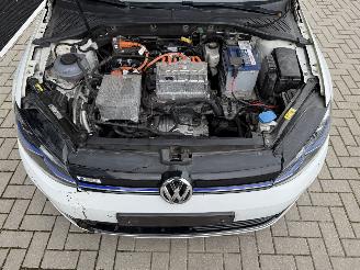 Volkswagen e-Golf E-DITION 136PK Aut. CAM NAV XENON picture 35