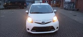 Toyota Aygo Bj:09-2013 1.0-VVT-i Navi Airco Led Elektrische ramen Orginele Toyota inklapbare TomTom navigatie Centrale vergrendeling met afstandsbediening picture 9