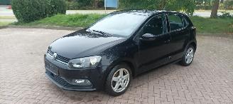 Damaged car Volkswagen Polo Bj:03-2016 1.4-TDI Climatecontrol front Radar Stoelverwarming Leren Stuurwiel elektrische Spiegel met verwarming Centrale vergrendeling met afstandsbediening Start-Stop systeem 2016/3
