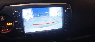 Toyota Yaris 1.5-Dual VVT-I 111pk 6-Versn Airconditioning stoelverwarming Multicolor Touchscreen Display met navi voorbereiding Achteruitrijcamera Mistlampen Toyota velgen Drivelane assistent Licht assistent picture 25