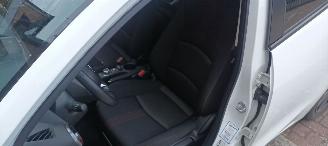 Mazda 2 1.5-Automatik Facelift Homura Climatecontrol CruiseControl Apple CarPlay MirrorLink Achteruitrijcamera Full led koplampen Stoelverwarming stuurwiel met verwarming Achteruitrijcamera picture 15