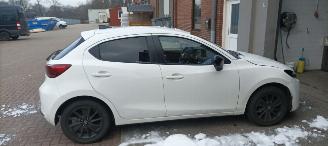 Mazda 2 1.5-Automatik Facelift Homura Climatecontrol CruiseControl Apple CarPlay MirrorLink Achteruitrijcamera Full led koplampen Stoelverwarming stuurwiel met verwarming Achteruitrijcamera picture 7