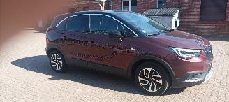 Opel Crossland 1.2-Turbo Automatik Innovation uitvoering Navi Full-Led koplampen Led achterlichten Climatecontrol CruiseControl Leren-Stuurwiel met verwarming Stoelverwarming trekhaak Bi-Color pearl metallic lak picture 2