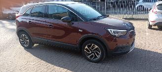 krockskadad bil auto Opel Crossland Bj: 4-2018 1.2-T Automatik Navi Full-Led Half leder bekleding Stoelverwarming stuurwiel met verwarming Voorruit elektrisch verwarmd Lichtautomaat Drivelane assistent regensensor 4xelek ramen Elektrische-spiegels met verwarming inklapbare buitenspiegels Pa 2018/4