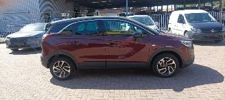 škoda osobní automobily Opel Crossland Innovation uitvoering 1.2-turbo 110pk Automaat Navi Led koplampen led achterlichten leder Privacy glas stoelverwarming stuurwiel verwarming voorruit verwarming Trekhaak 16-inch hoogglans velgen Parkeersensoren voor en achter 2018/4