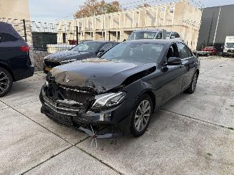 damaged passenger cars Mercedes E-klasse E200D 150PK - 122000km - NAVI - CAMERA - HUD 2017/8
