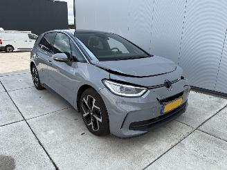 uszkodzony samochody osobowe Volkswagen ID.3 PRO Oranje Edition 231 PK-NAVI-CAMERA-ACTIERADIUS 431 KM 2024/9