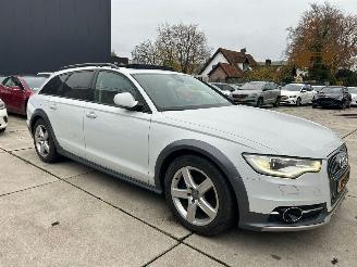 Schadeauto Audi A6 allroad 3.0 TDI QUATRO AUTOMAAT 204 PK -NAVI-PANO-PDC 2014/7