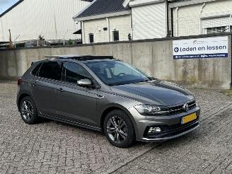 Volkswagen Polo 1.6 TDI DSG R-Line Pano Virtual Cockpit picture 2