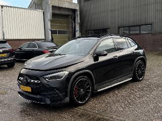 uszkodzony samochody osobowe Mercedes GLA 220D 4Matic 190Pk AMG Pakket Pano 360Camera Burnmester Memory Sfeerverlichting 2021/10
