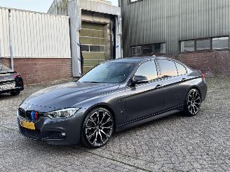 krockskadad bil auto BMW 3-serie 330e M-Pakket Centennial High Executive Geen Schade! 2016/12