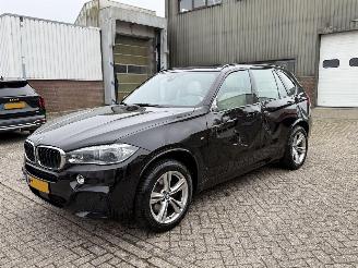 Damaged car BMW X5 XDRIVE35i M-Pakket High Executive Pano Harman Kardon Head-Up 2017/7