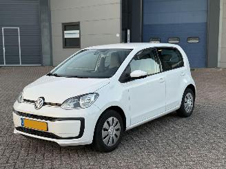 krockskadad bil auto Volkswagen Up! 1.0 BMT Move Up! NAP Nederlandse Auto 2017/4